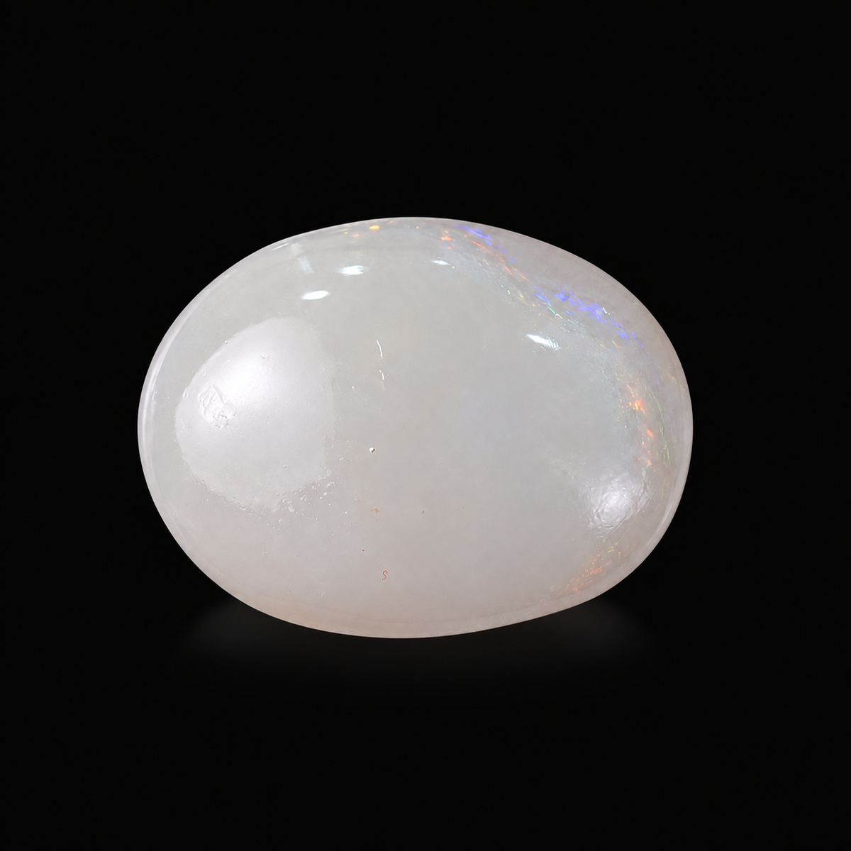 sheet:d_white_opal_on_black-1.png?v=1791041816